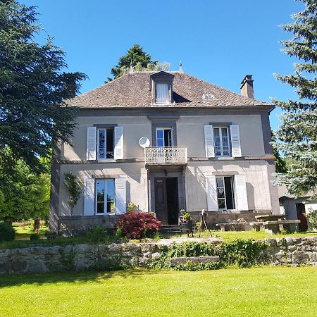Domaine Les Pradets Acomodação com café da manhã La Bourboule Exterior foto